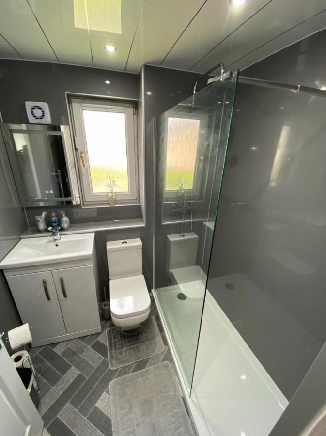 Prime Commuter Executive Apartment Dunfermline Ngoại thất bức ảnh
